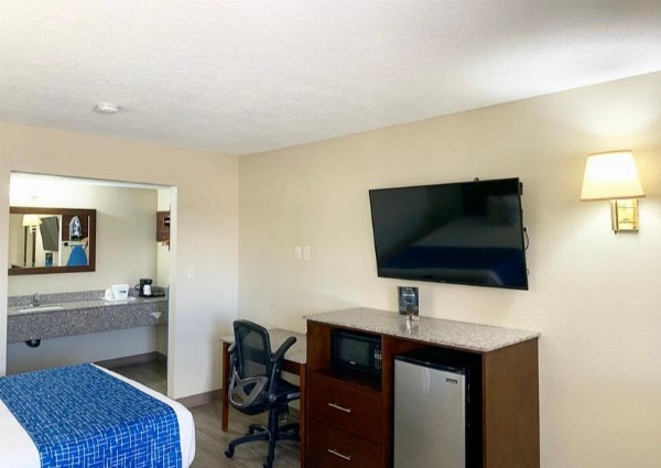 Travelodge by Wyndham Cedar City image 12