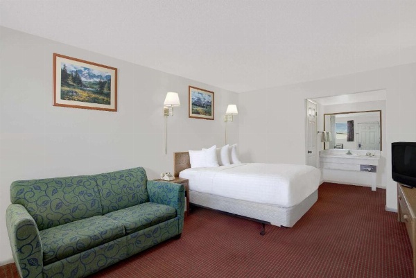 Travelodge by Wyndham Cedar City image 21
