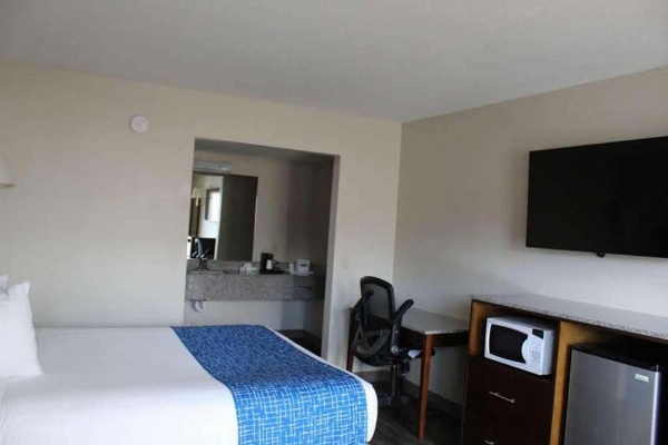 Travelodge by Wyndham Cedar City image 26